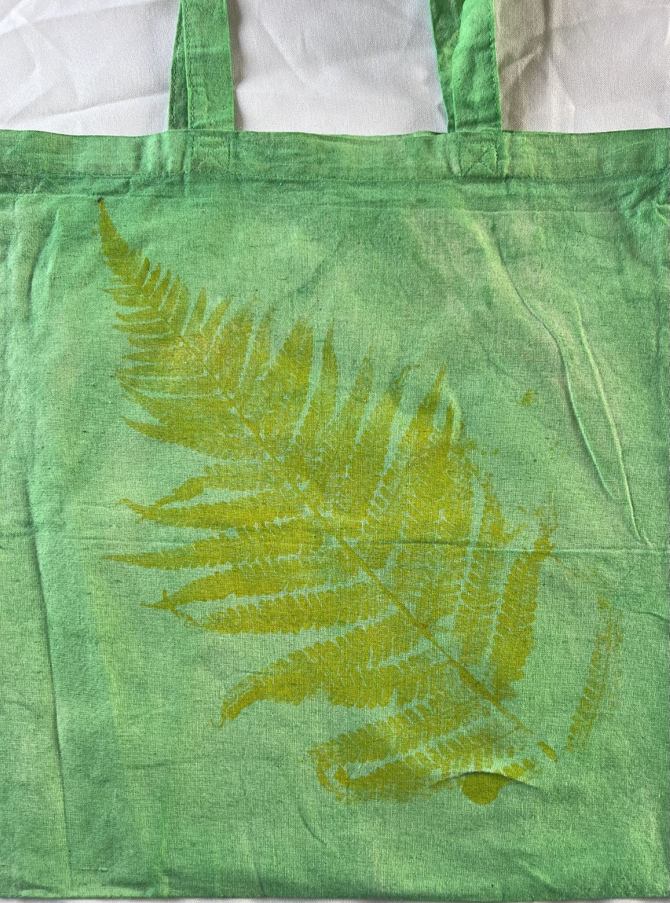 Leaf print tote bags
